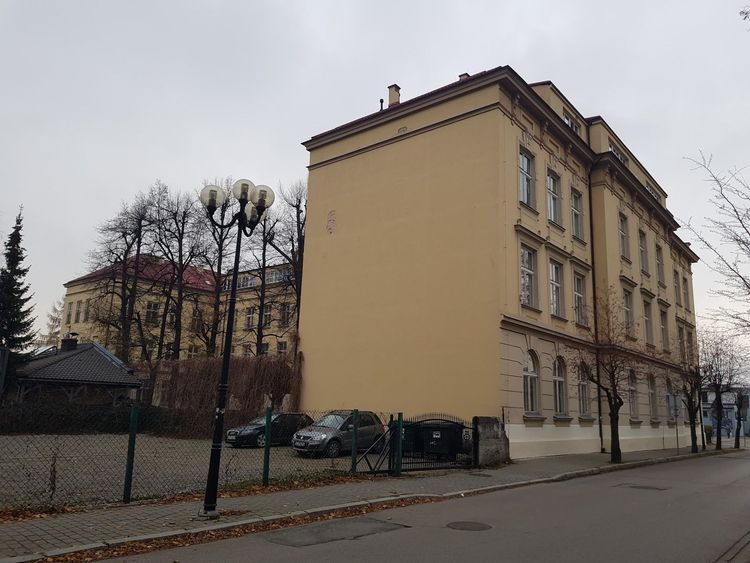 Szkoła Podstawowa nr 2 im. Stanisława Staszica — zdjęcie 1