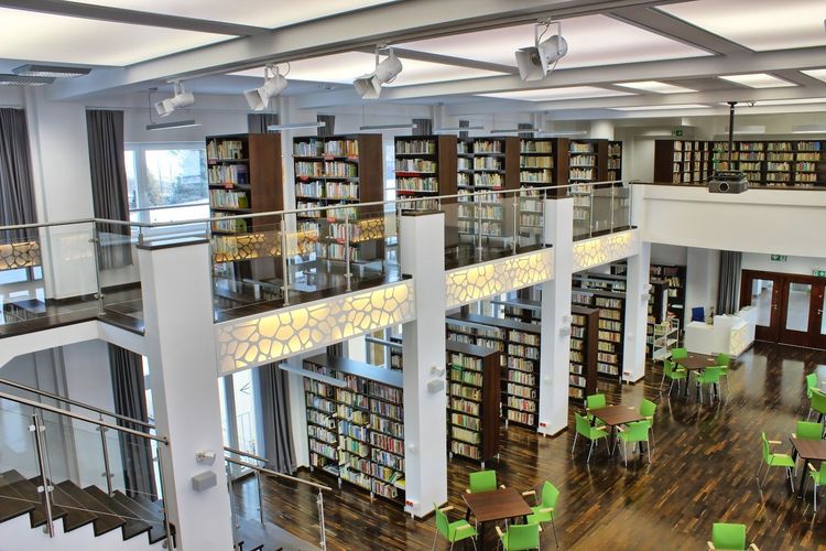 Miejska Biblioteka Publiczna im. J. Śniegonia — zdjęcie 1